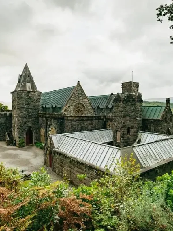 Oban, Glencoe, Highland Lochs & Castles Tour